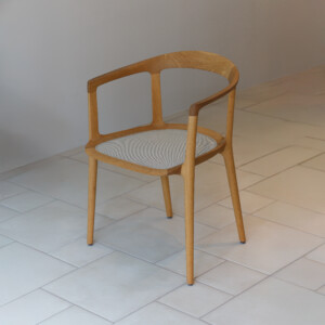 宮崎椅子製作所:DC10